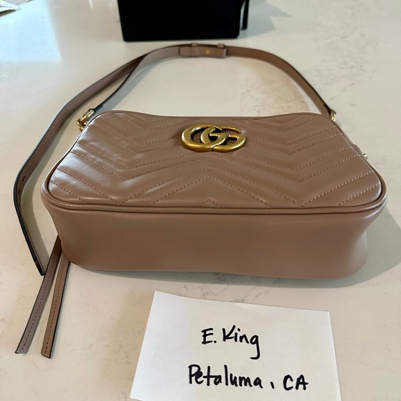 Small Gucci Marmont in Dusty Rose Leather - Picture 3 of 16